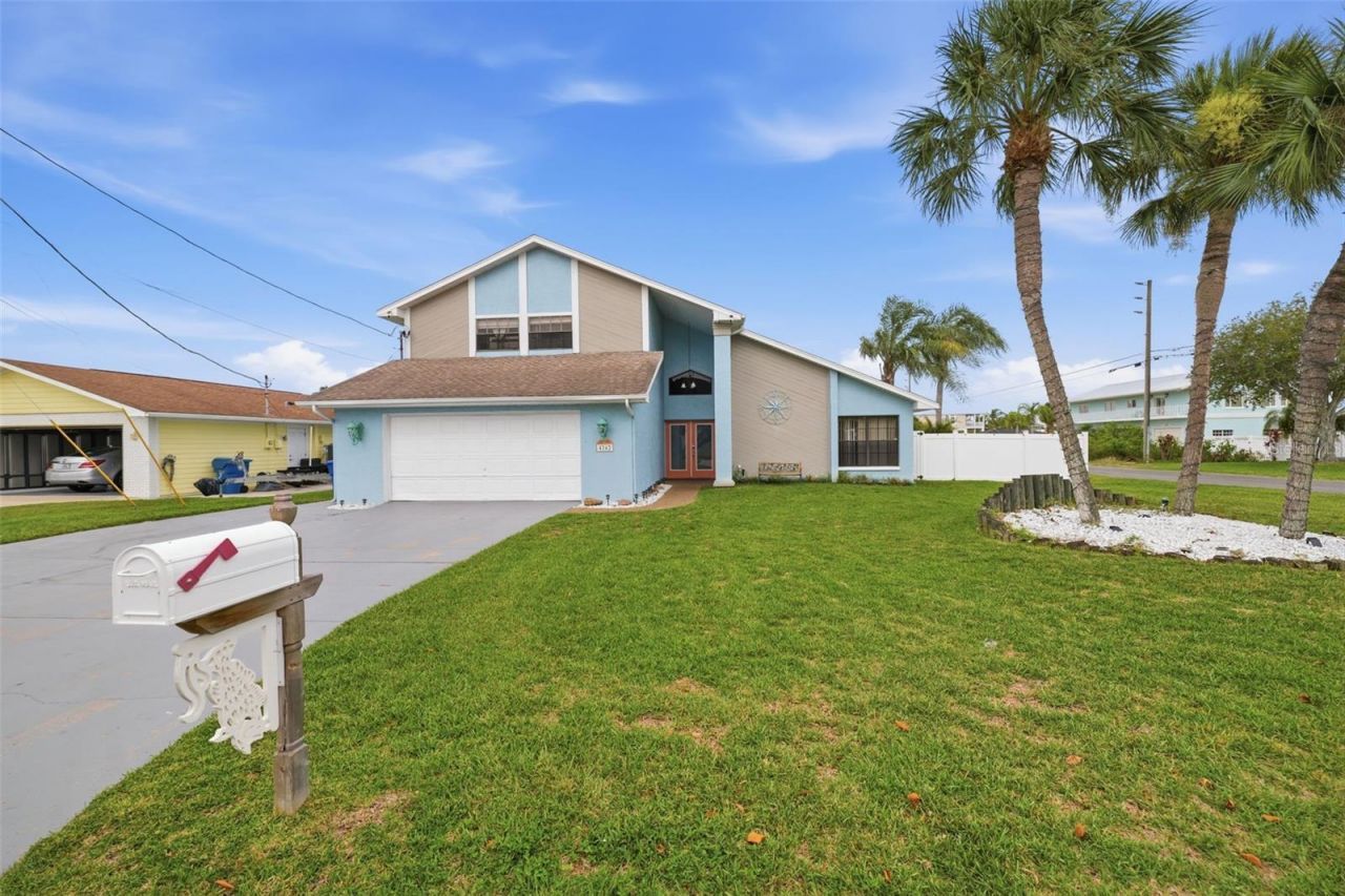 4262 Paradise Circle , Hernando Beach, FL 34607 Photo