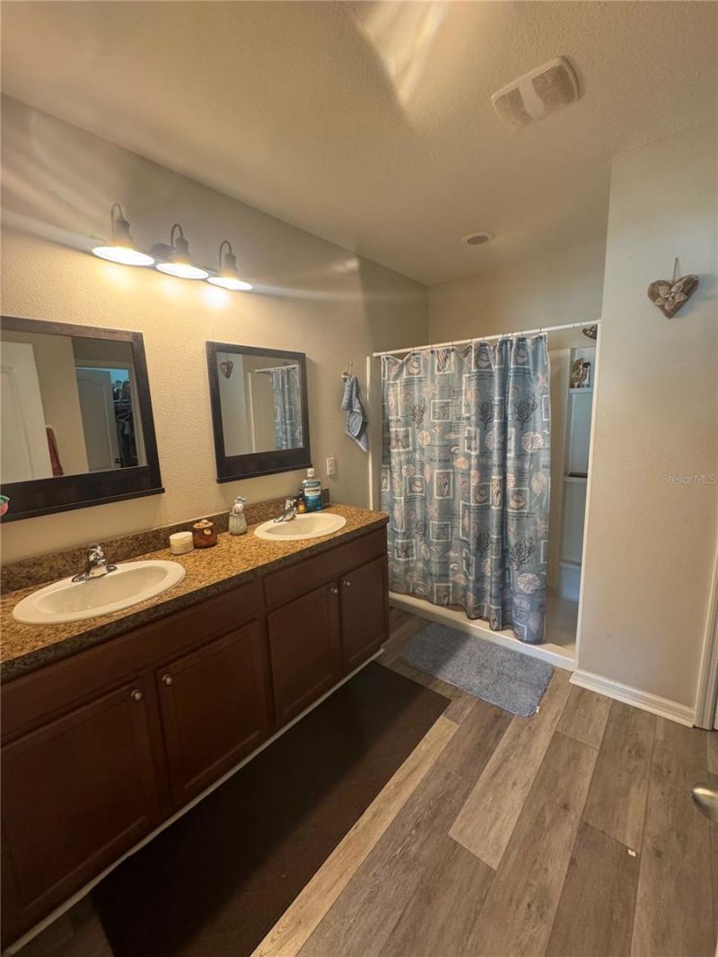 7023 57th Terrace E, Palmetto, FL 34221 Photo