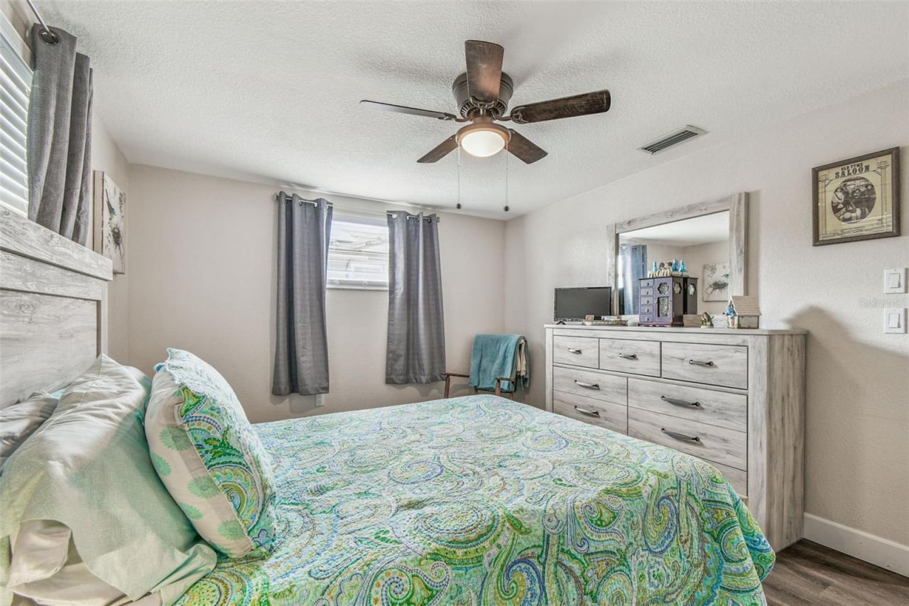 6743 Knightsbridge Drive, New Port Richey, FL 34653 Photo