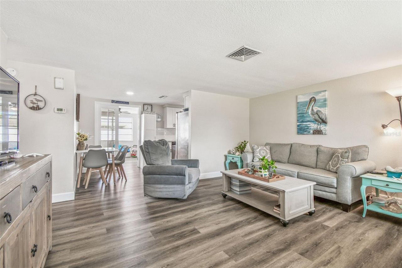 6743 Knightsbridge Drive, New Port Richey, FL 34653 Photo