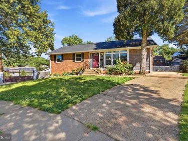 5900 WESTBROOK TERRACE, HYATTSVILLE, MD 20784