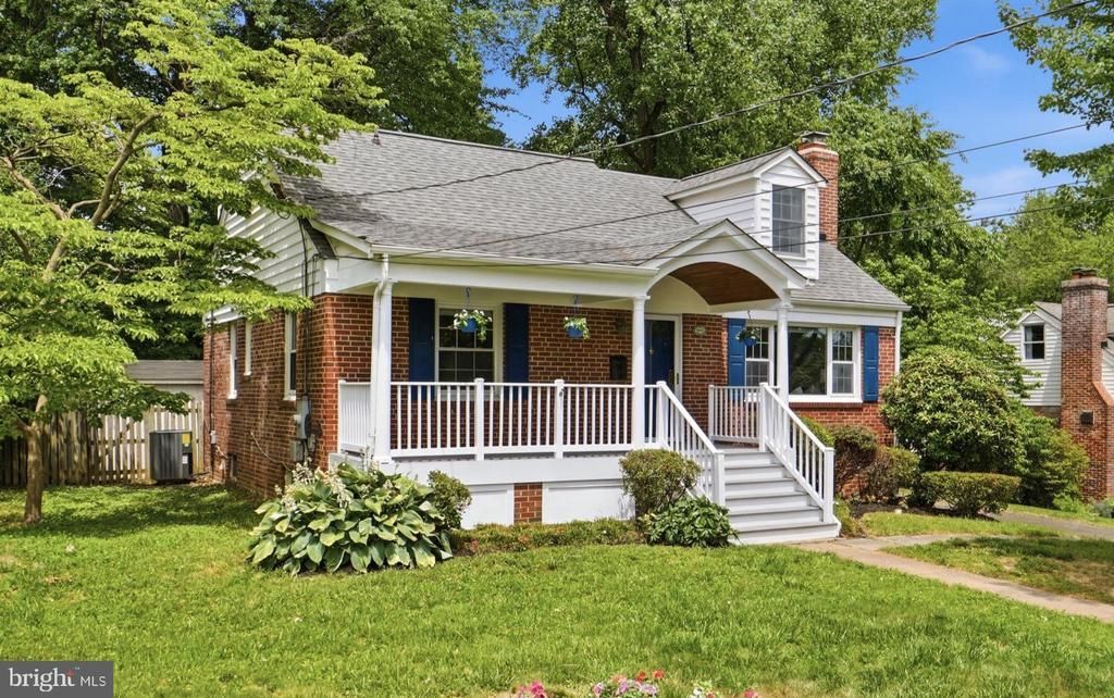 1904 Poole Lane, McLean, VA 22101 Main Photo