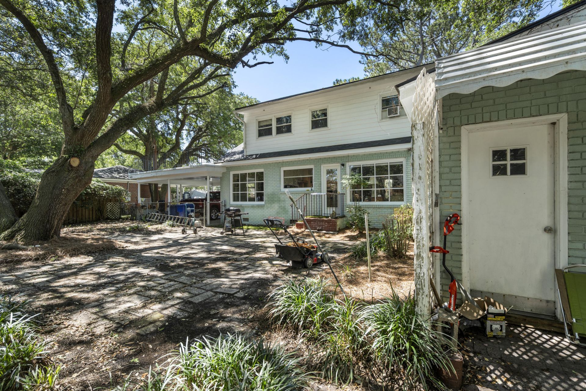 1846 Capri Drive Photo 17