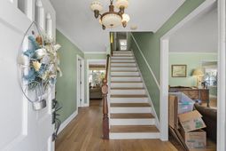 1846 Capri Drive photo 4