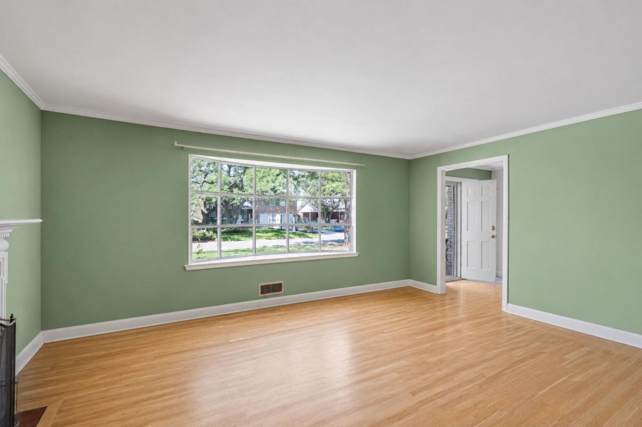 1846 Capri Drive Photo 6