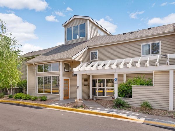 1390 Carling Drive, Unit 201, Saint Paul, MN 55108