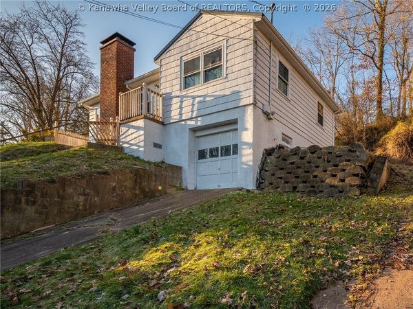 1011 Northway Drive, St Albans, WV 25177