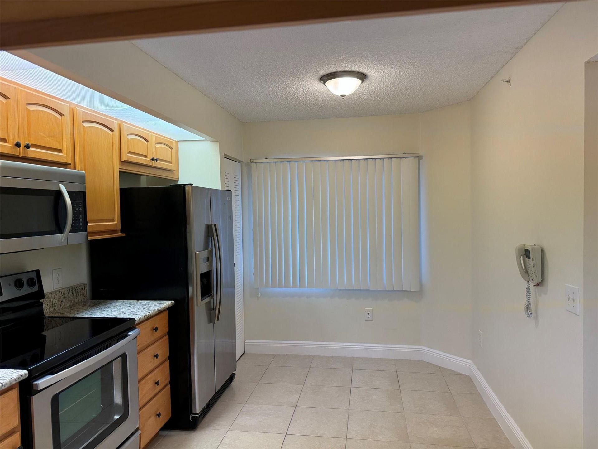 900 SW 142nd Avenue, Unit 202l, Pembroke Pines, FL 33027 Photo
