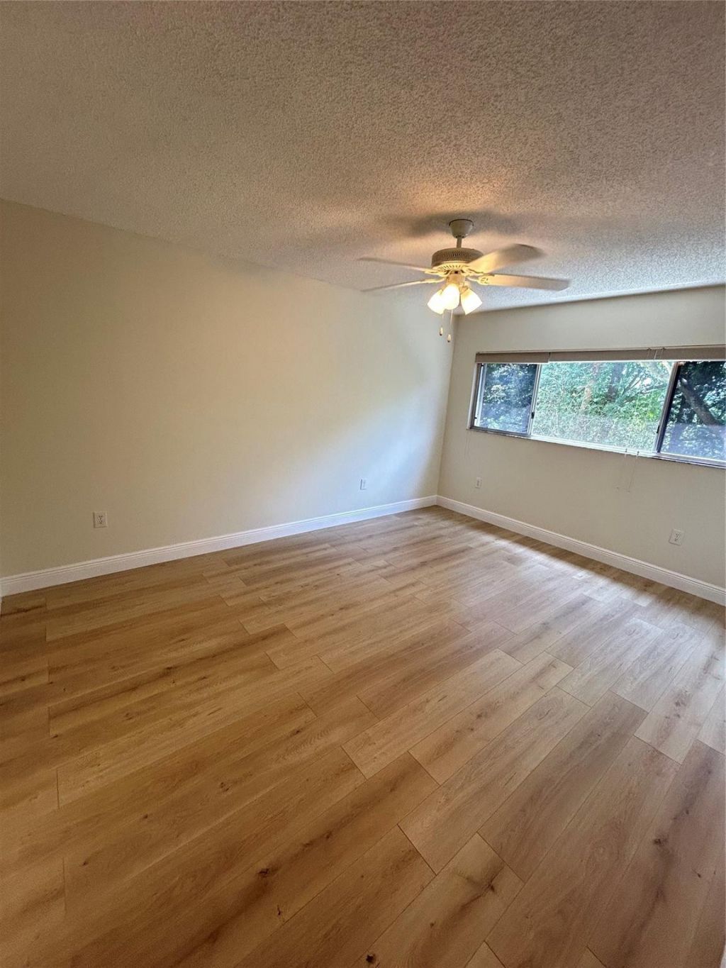 900 SW 142nd Avenue, Unit 202l, Pembroke Pines, FL 33027 Photo