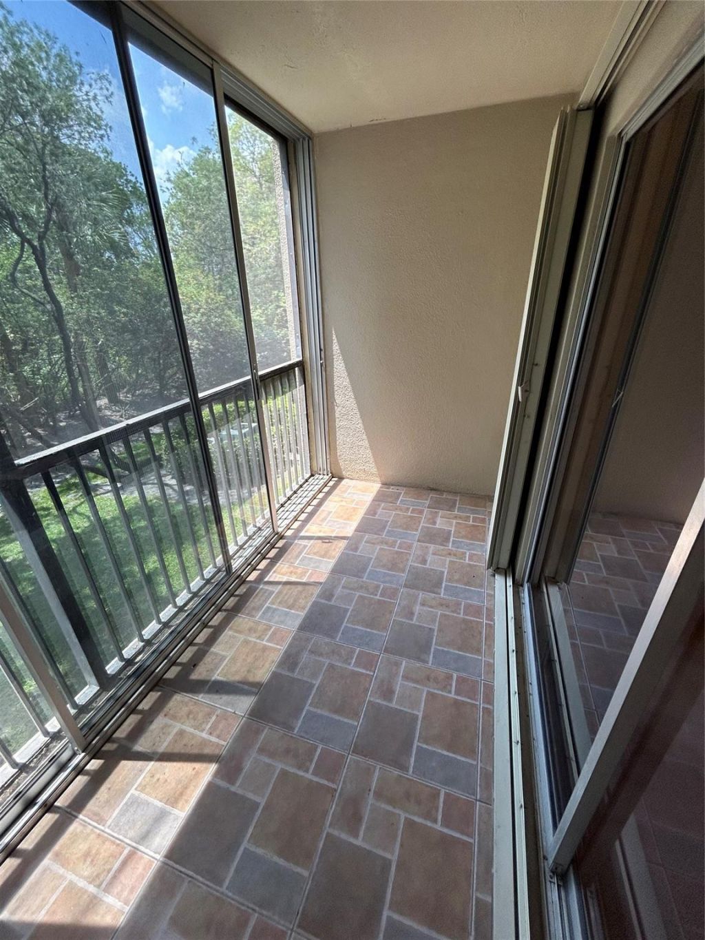 900 SW 142nd Avenue, Unit 202l, Pembroke Pines, FL 33027 Photo