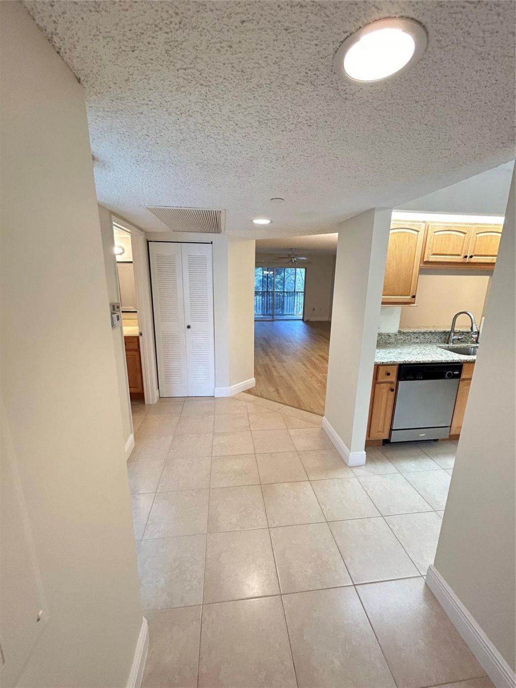 900 SW 142nd Avenue, Unit 202l, Pembroke Pines, FL 33027 Photo