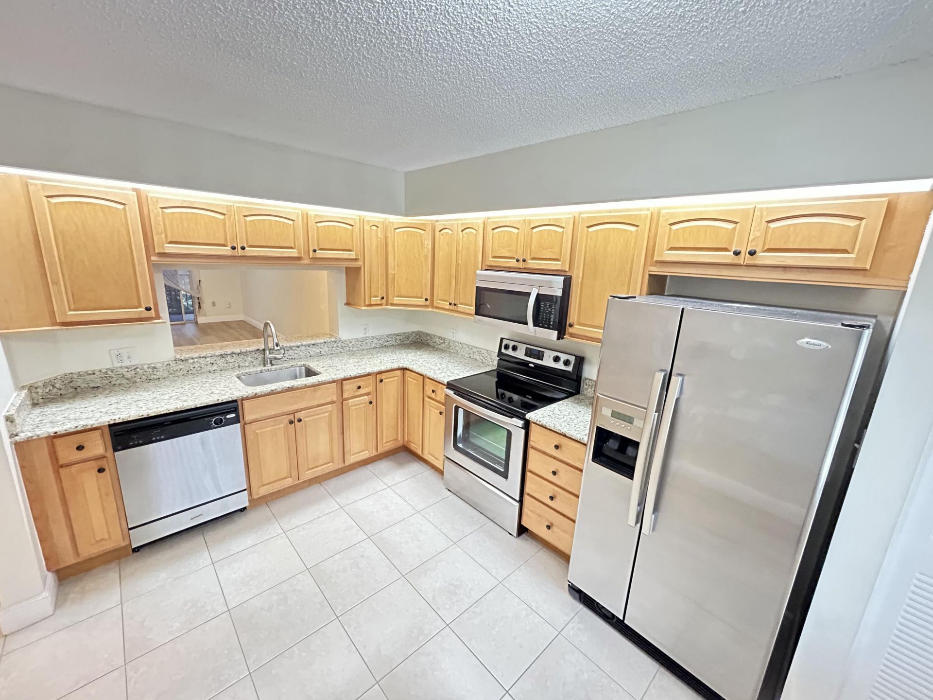 900 SW 142nd Avenue, Unit 202l, Pembroke Pines, FL 33027 Photo