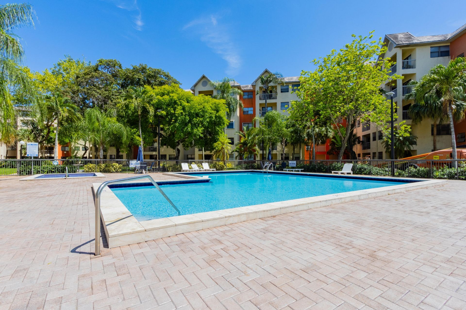 8100 Geneva Court, Unit 238, Doral, FL 33166 Photo