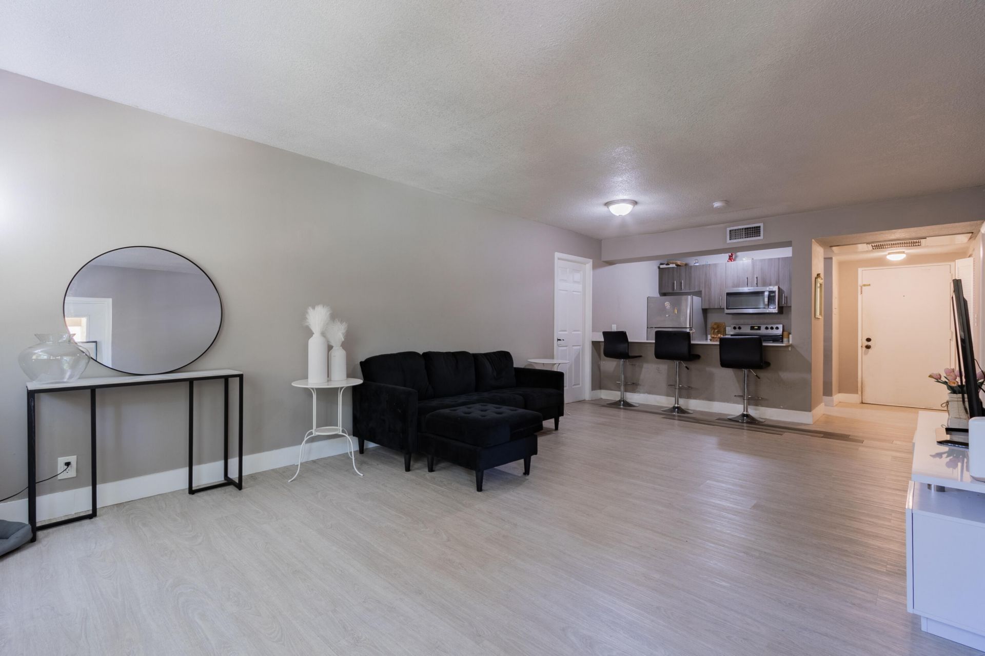 8100 Geneva Court, Unit 238, Doral, FL 33166 Photo
