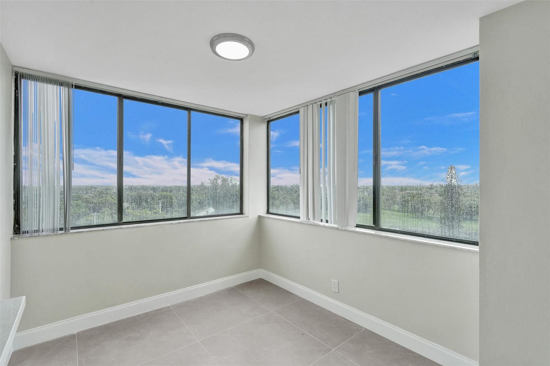 4222 Inverrary Boulevard, Unit 4810, Lauderhill, FL 33319 Photo