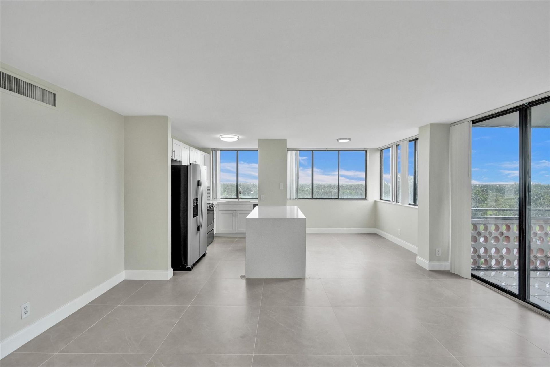 4222 Inverrary Boulevard, Unit 4810, Lauderhill, FL 33319 Photo
