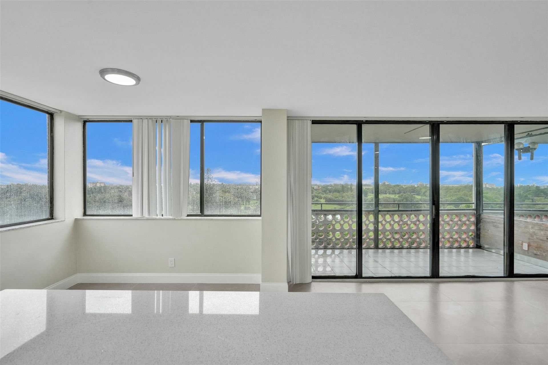 4222 Inverrary Boulevard, Unit 4810, Lauderhill, FL 33319 Photo