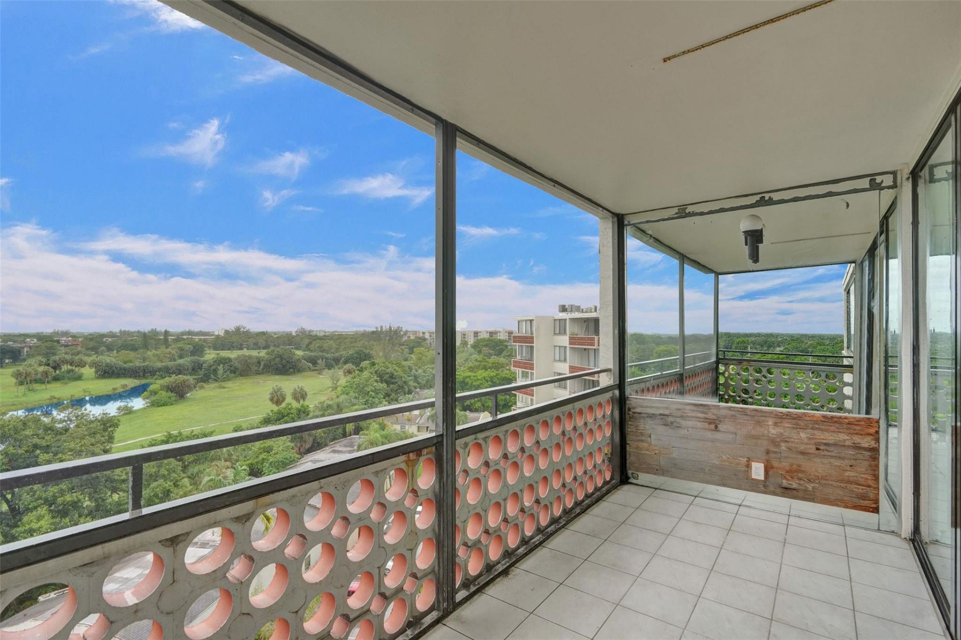 4222 Inverrary Boulevard, Unit 4810, Lauderhill, FL 33319 Photo