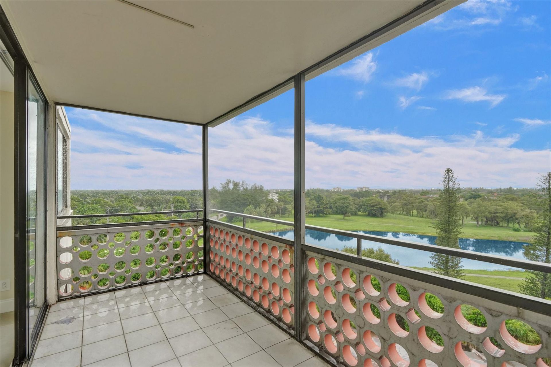 4222 Inverrary Boulevard, Unit 4810, Lauderhill, FL 33319 Photo
