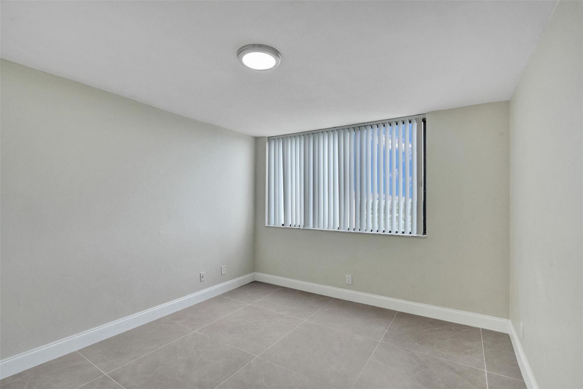 4222 Inverrary Boulevard, Unit 4810, Lauderhill, FL 33319 Photo