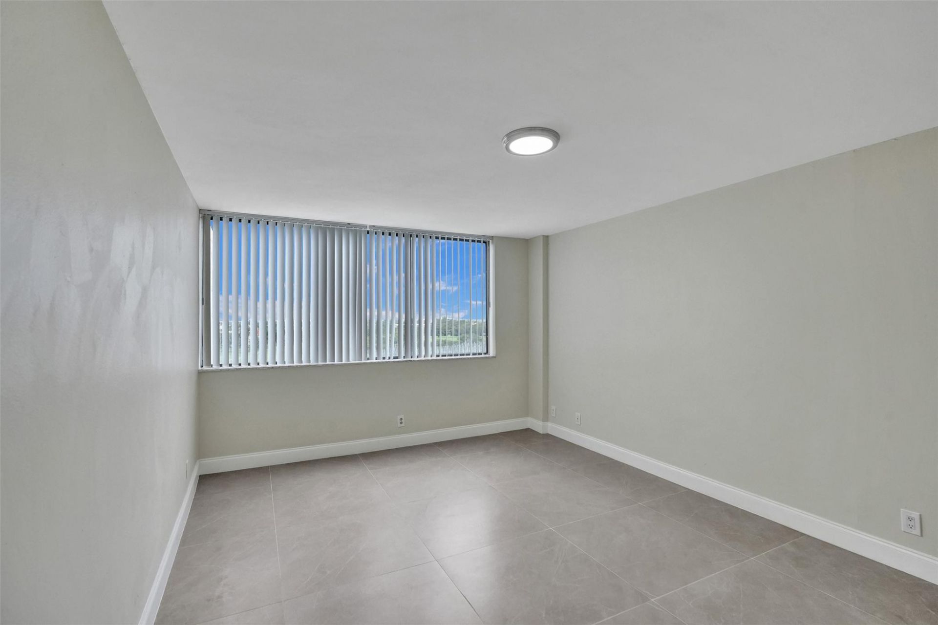 4222 Inverrary Boulevard, Unit 4810, Lauderhill, FL 33319 Photo