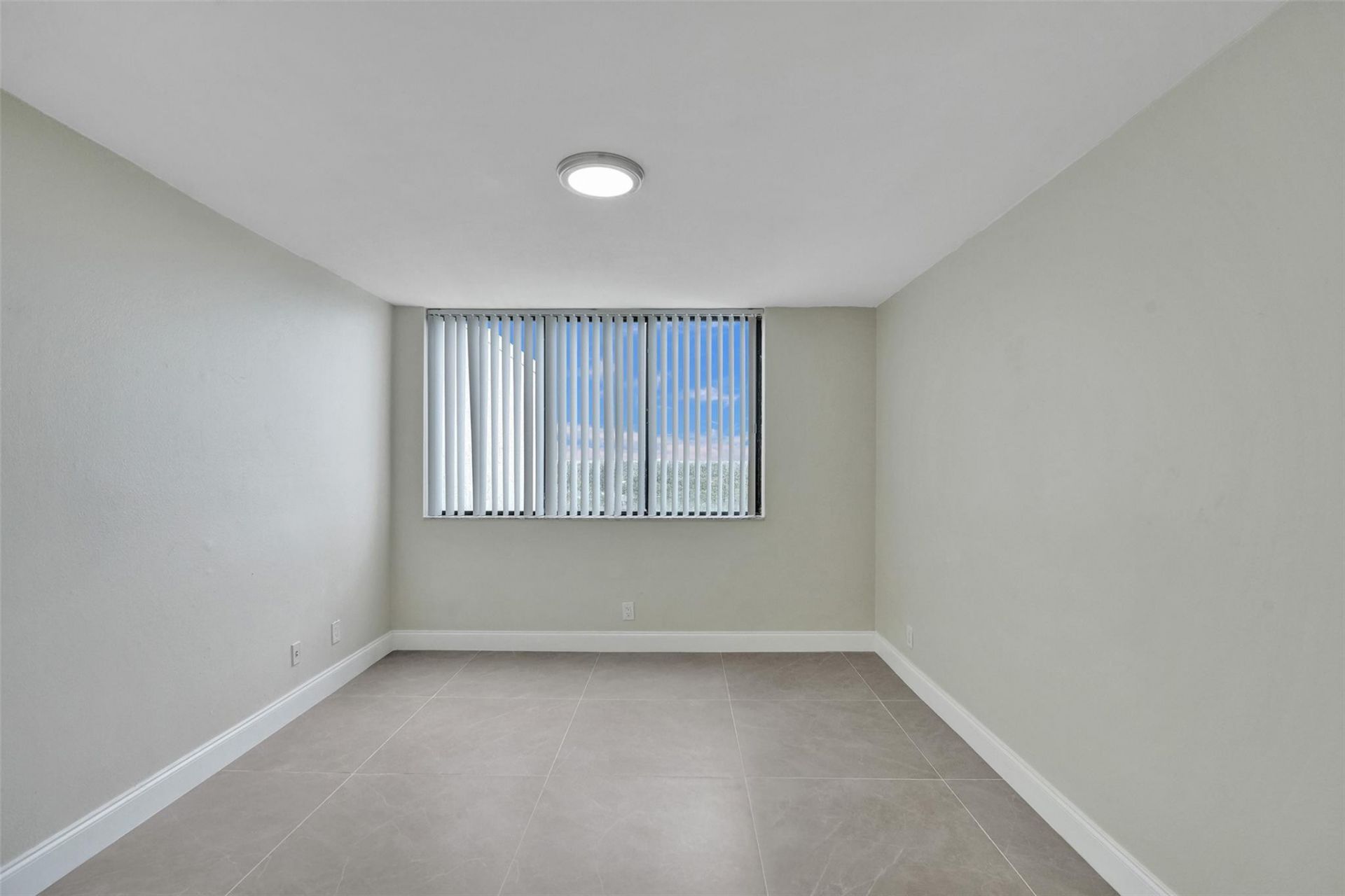 4222 Inverrary Boulevard, Unit 4810, Lauderhill, FL 33319 Photo