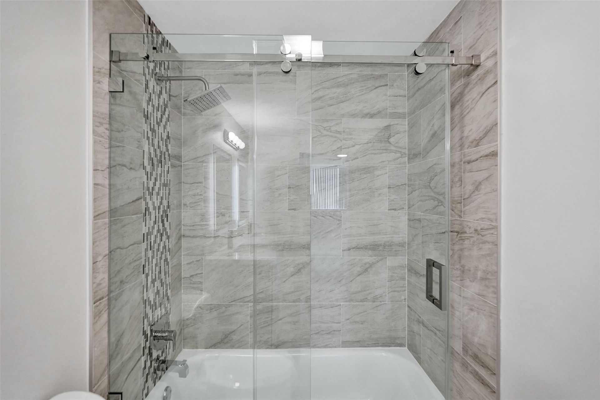 4222 Inverrary Boulevard, Unit 4810, Lauderhill, FL 33319 Photo