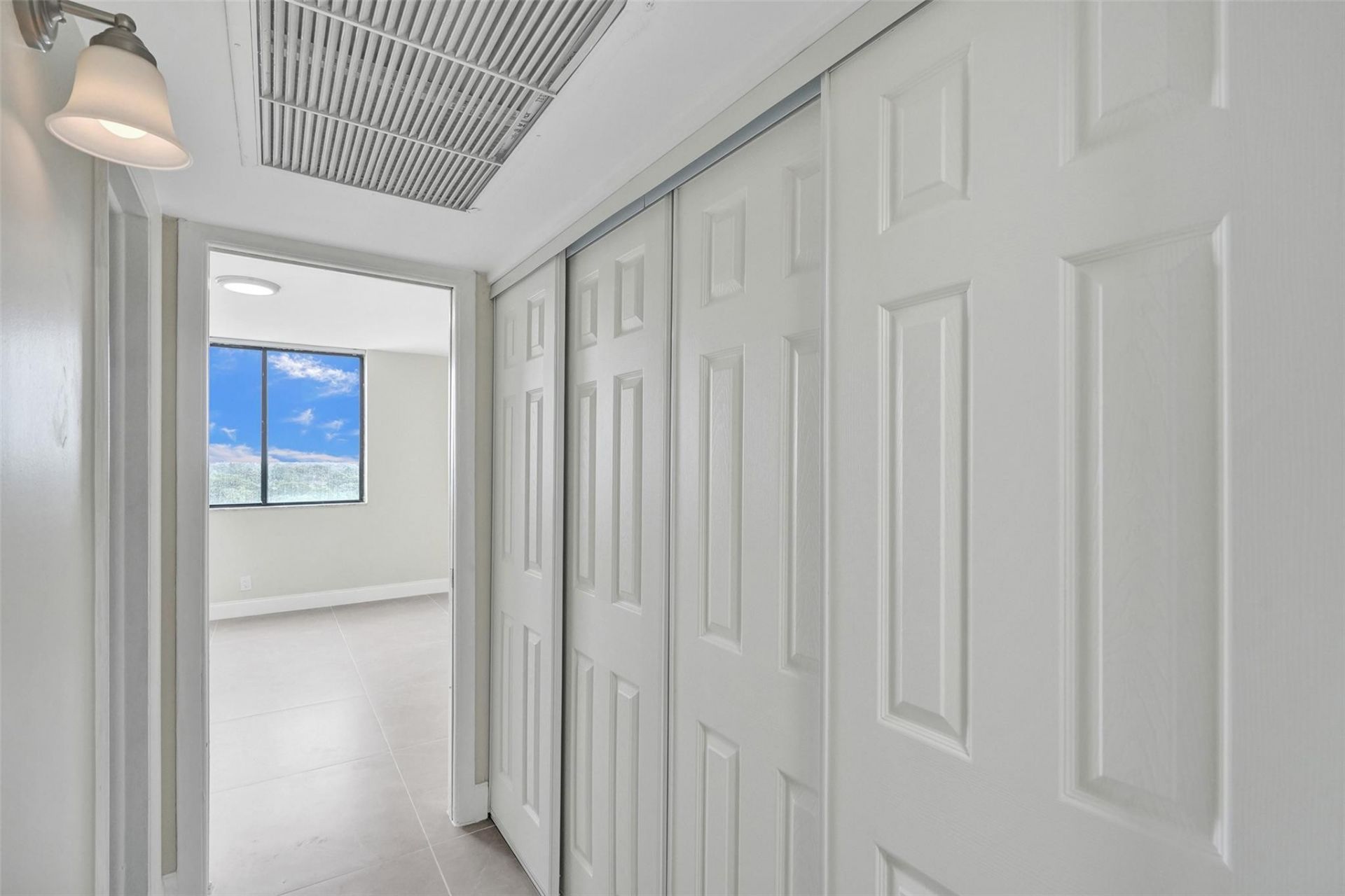 4222 Inverrary Boulevard, Unit 4810, Lauderhill, FL 33319 Photo