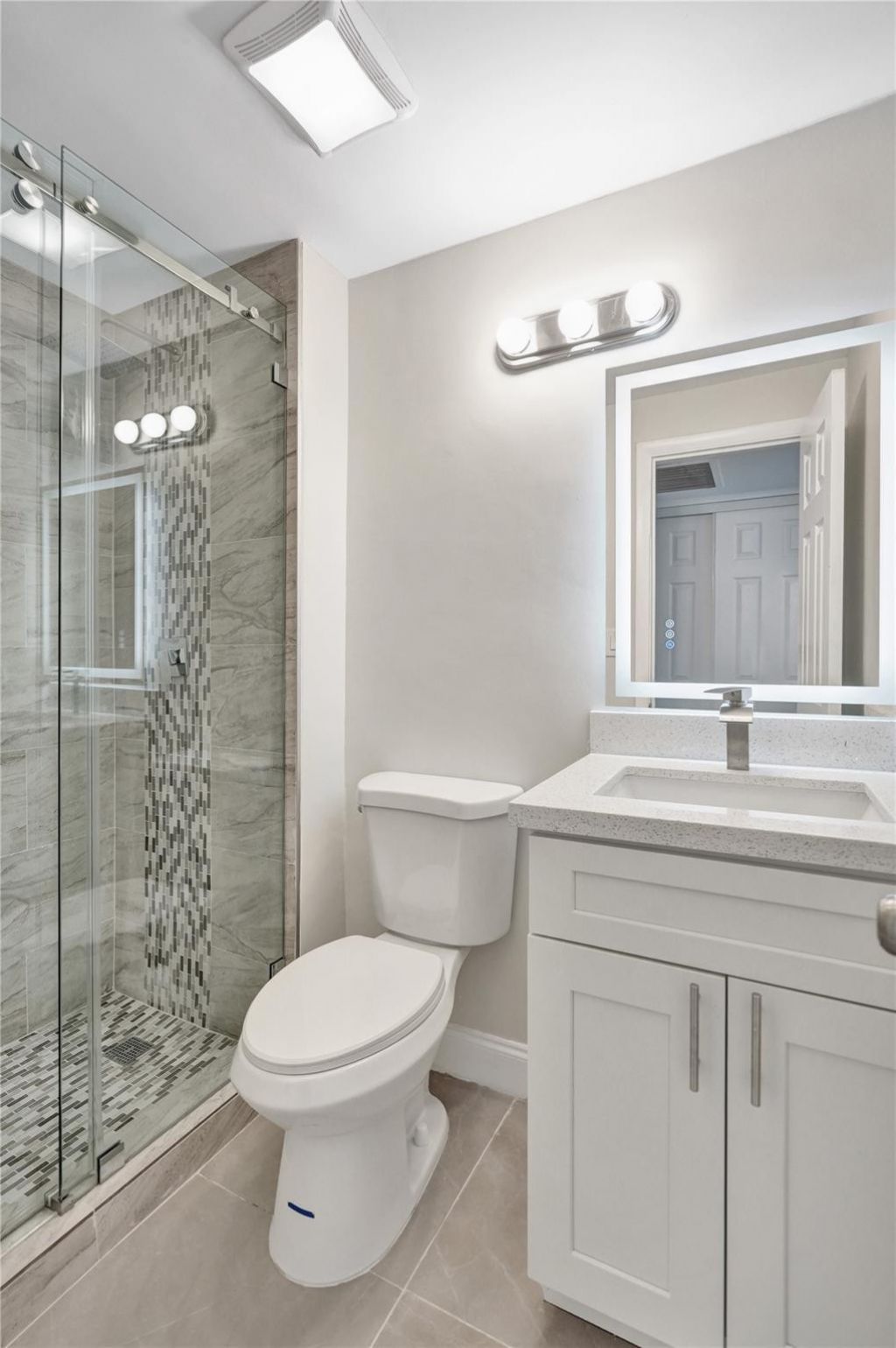 4222 Inverrary Boulevard, Unit 4810, Lauderhill, FL 33319 Photo