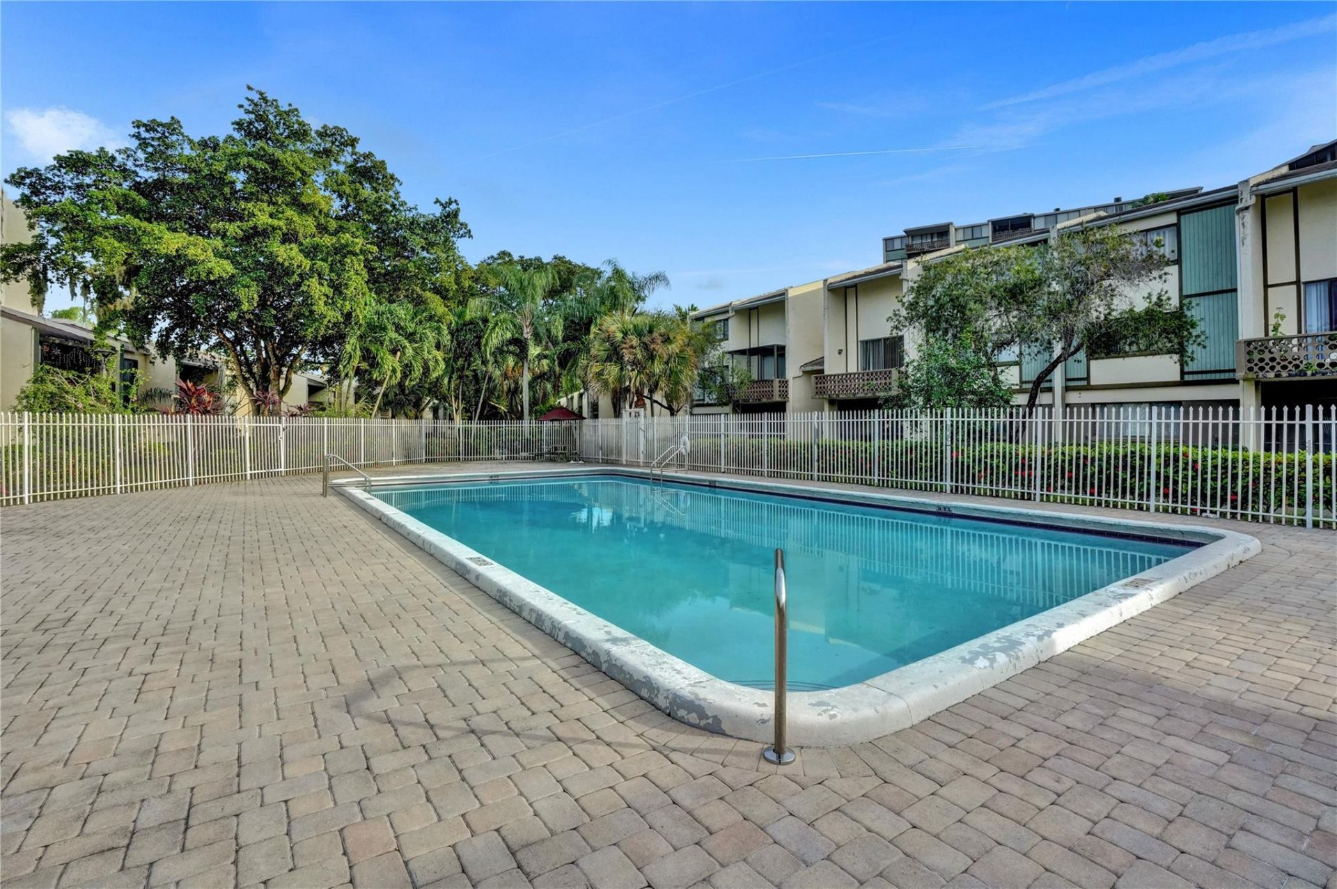 4222 Inverrary Boulevard, Unit 4810, Lauderhill, FL 33319 Photo
