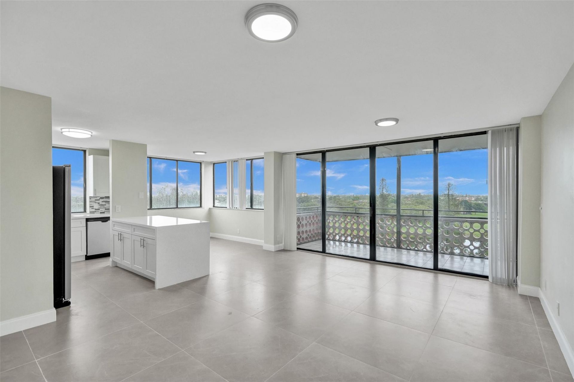 4222 Inverrary Boulevard, Unit 4810, Lauderhill, FL 33319 Photo