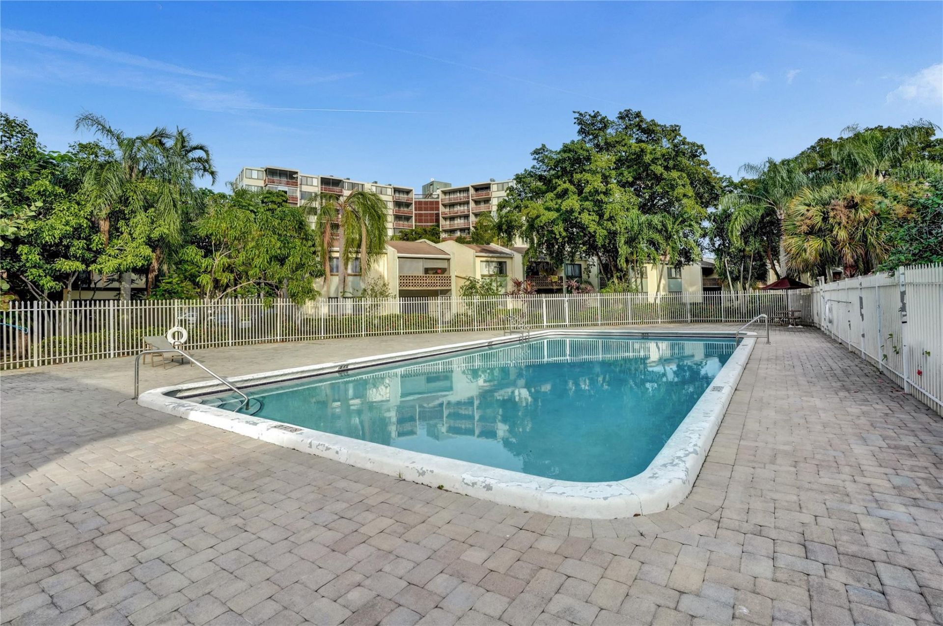 4222 Inverrary Boulevard, Unit 4810, Lauderhill, FL 33319 Photo