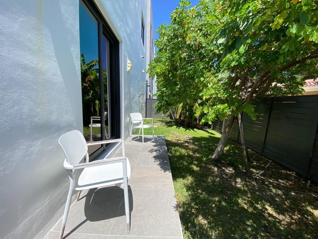 348 Balboa Street, Hollywood, FL 33019 Photo
