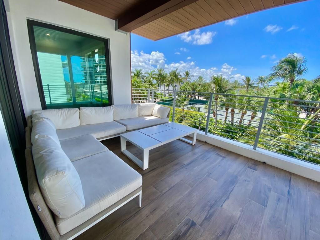 348 Balboa Street, Hollywood, FL 33019 Photo