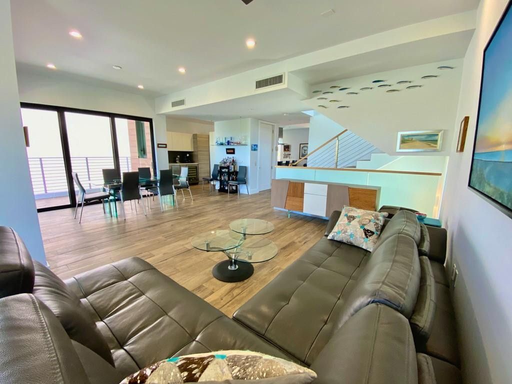 348 Balboa Street, Hollywood, FL 33019 Photo