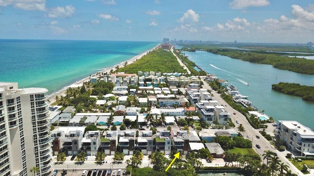 348 Balboa Street, Hollywood, FL 33019 Photo