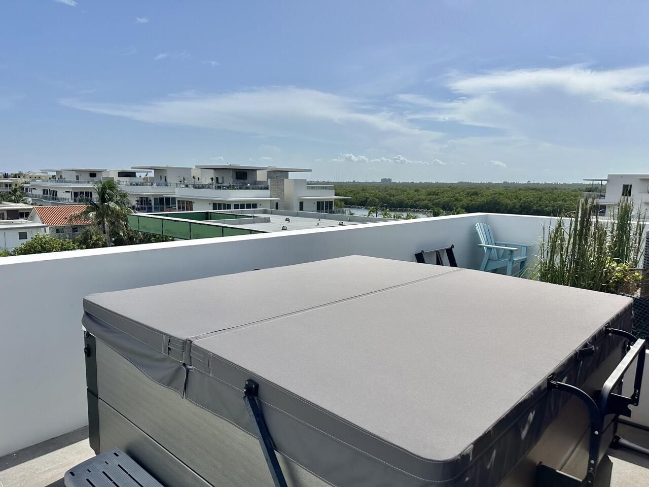 348 Balboa Street, Hollywood, FL 33019 Photo