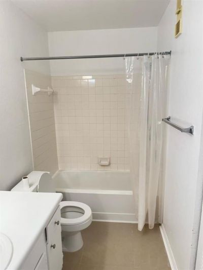 3350 N Pinewalk Dr, Unit 1426, Margate, FL 33063 Photo