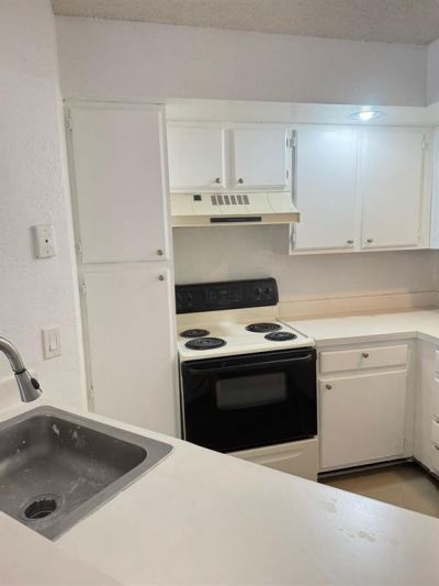 3350 N Pinewalk Dr, Unit 1426, Margate, FL 33063 Photo