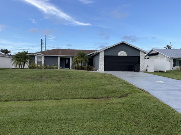 2573 SW Import Drive, Port St. Lucie, FL 34987