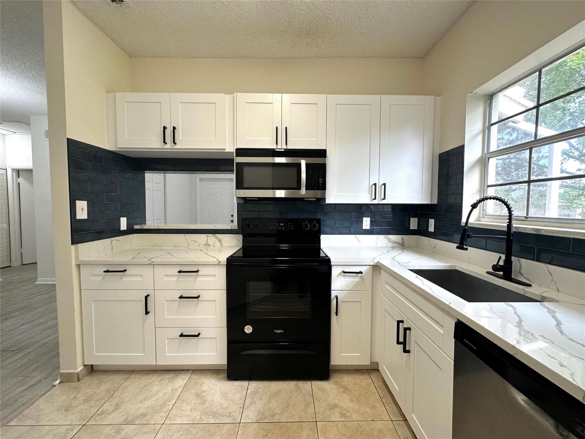 641 Cypress Lake Boulevard, Unit K18, Pompano Beach, FL 33064 Photo