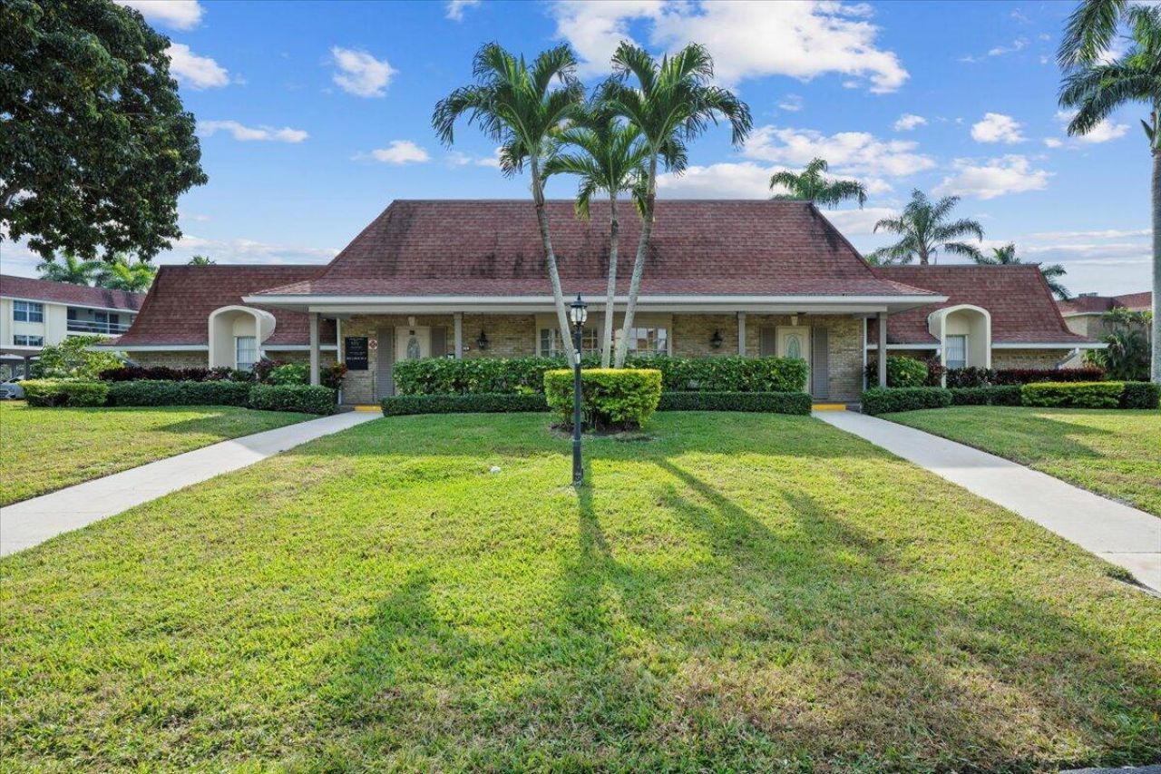 5500 Tamberlane Circle, Unit Apt 105, Palm Beach Gardens, FL 33418 Photo