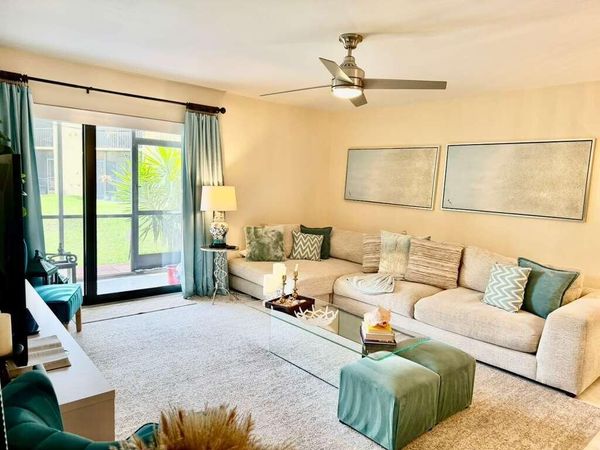 912 SW 9th Street Circle, Unit 105, Boca Raton, FL 33486