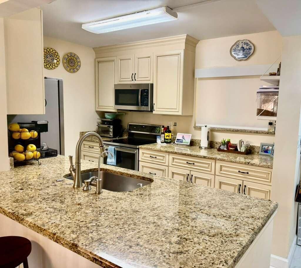 912 SW 9th Street Circle, Unit 105, Boca Raton, FL 33486 Photo