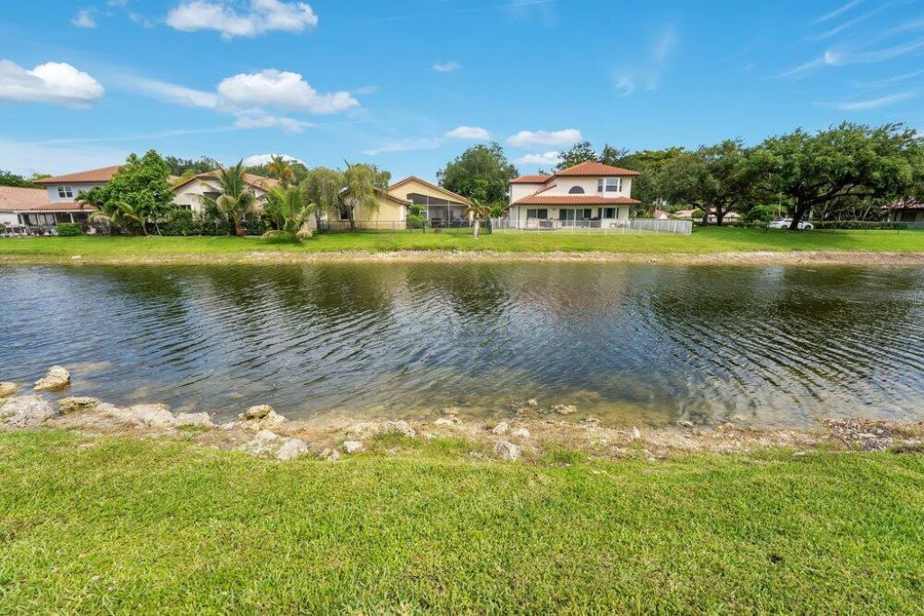 5005 NW 57th Terrace, Coral Springs, FL 33067 Photo