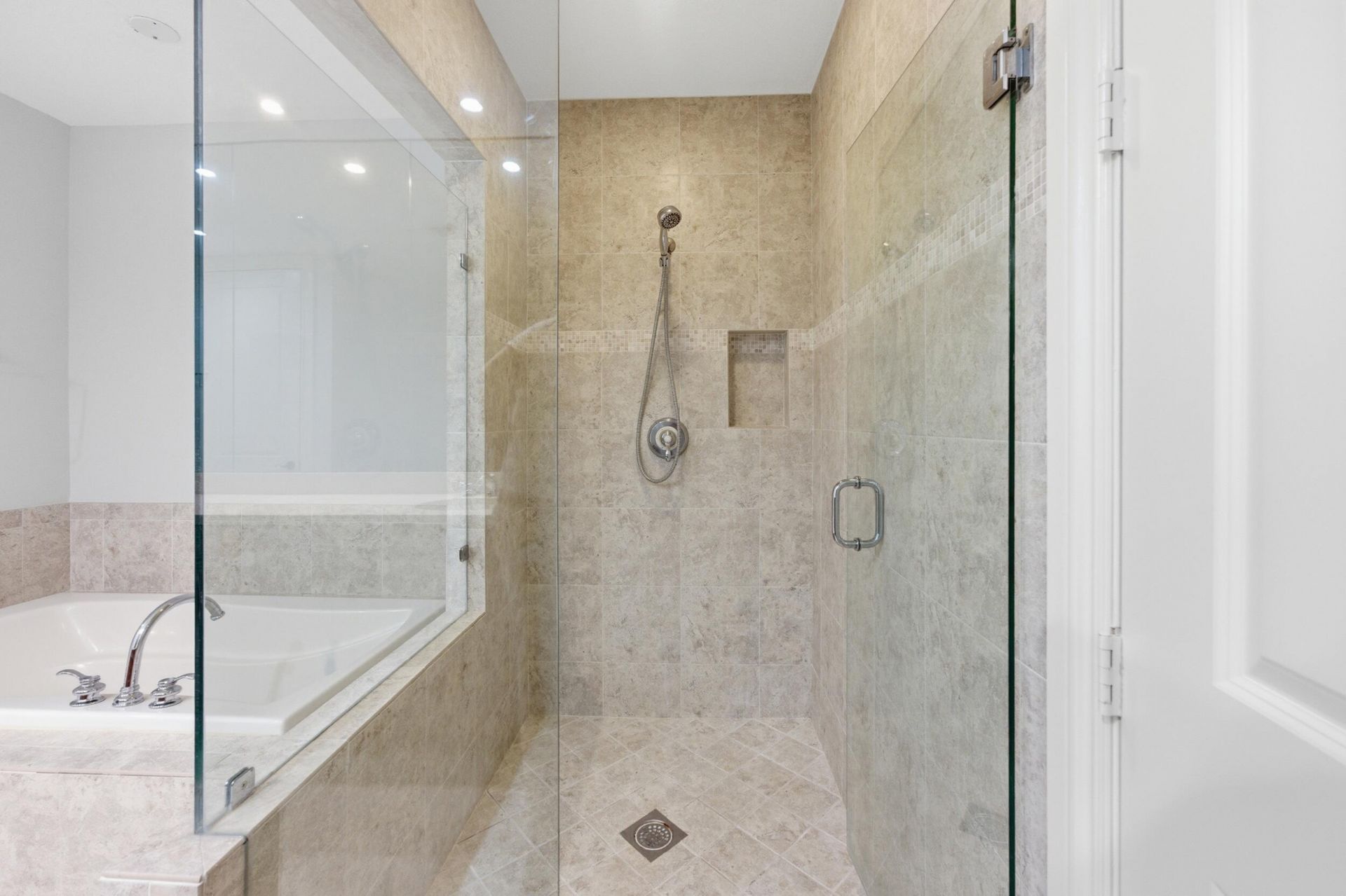 200 NE 2nd Avenue, Unit 316, Delray Beach, FL 33444 Photo