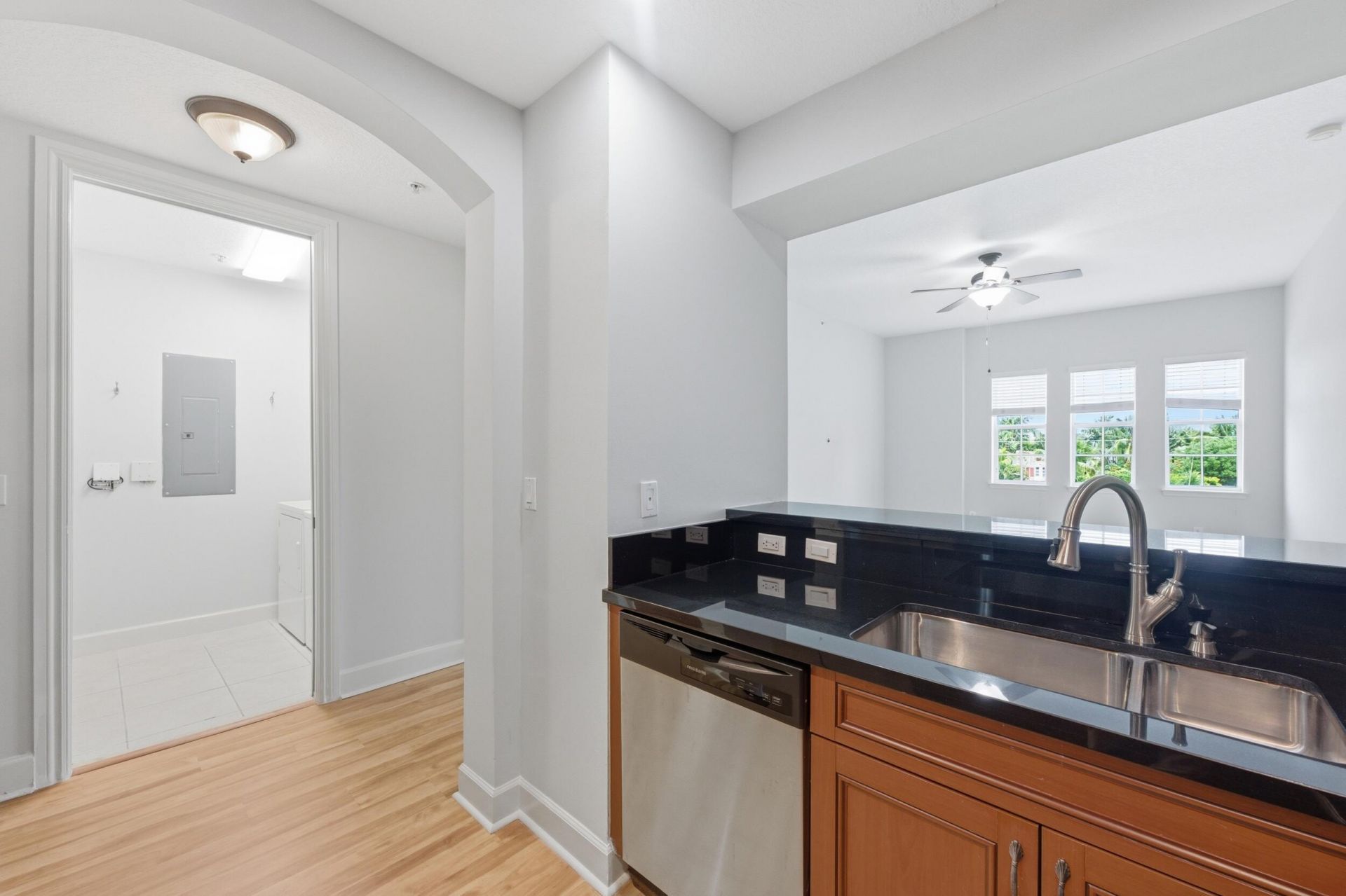 200 NE 2nd Avenue, Unit 316, Delray Beach, FL 33444 Photo