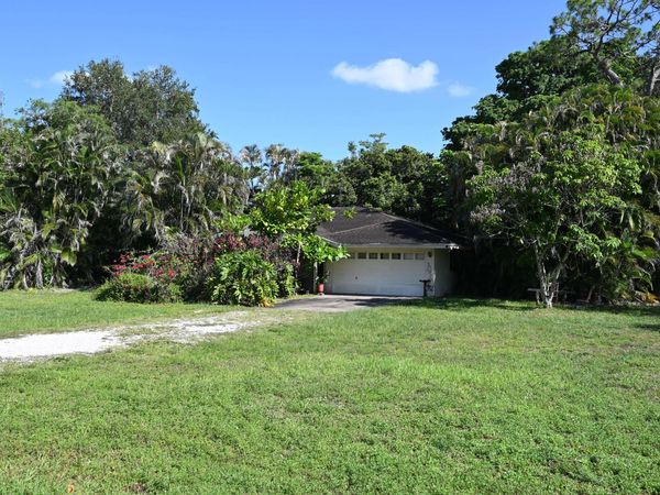 12914 Raymond Drive, Loxahatchee Groves, FL 33470