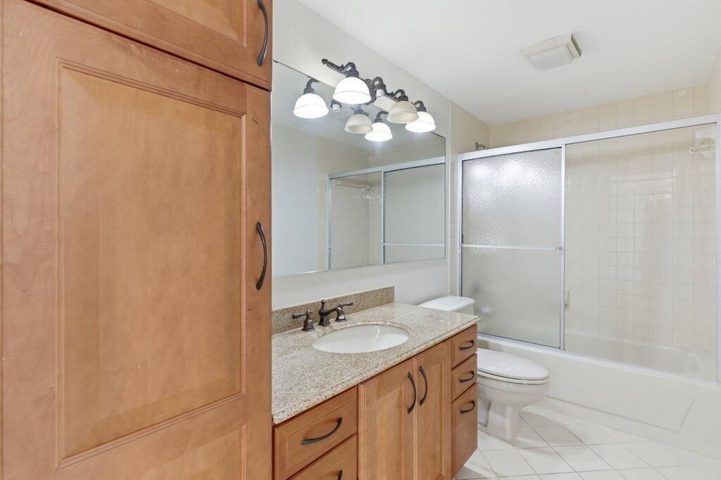 5701 57th Way, West Palm Beach, FL 33409 Photo