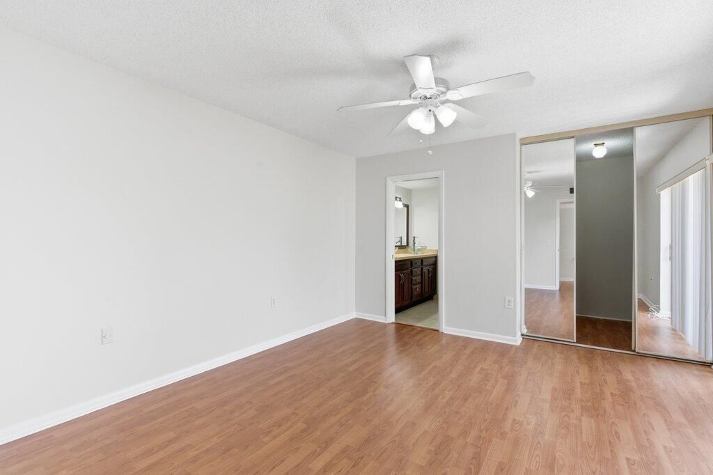 5701 57th Way, West Palm Beach, FL 33409 Photo